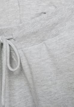 SLIM FIT JOGGERS - OVERBUMP - Jogginghose - Light Grey 13 SLIM FIT JOGGERS - OVERBUMP - Jogginghose - Light Grey -Fashion Verkauf bdcb41bafe3945bd95f8e6c593930596