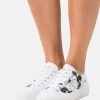 Anna Field DISNEY MICKEY MOUSE LOVE - Sneaker Low - White/black -Fashion Verkauf c8b620a67a6b4db397013b17f98aa1ca